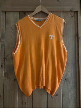Vintage Tennessee Sleeveless V-Neck Sweater Vest with White 'T' Logo